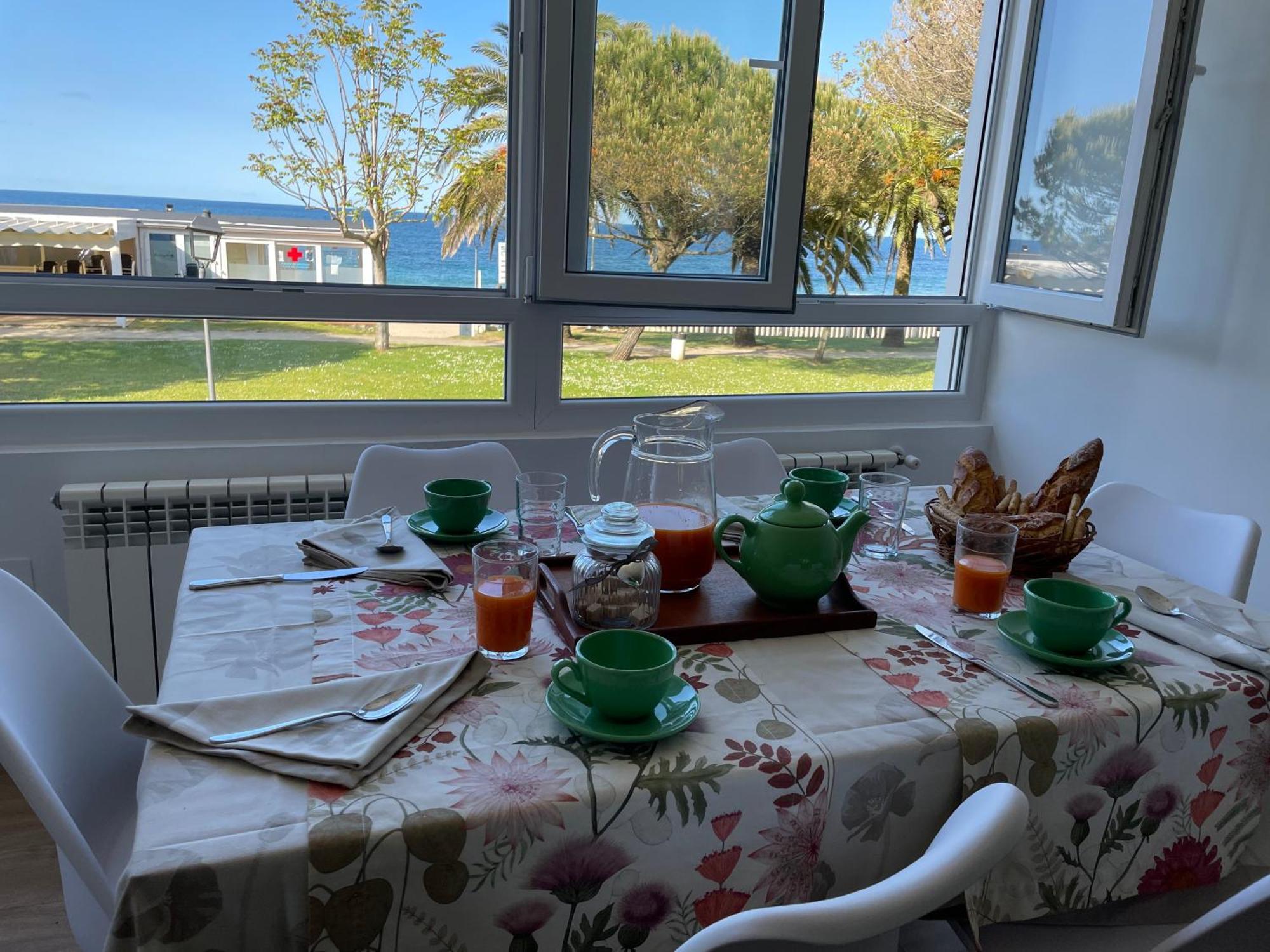 Apartamento Comillas Beach Extérieur photo